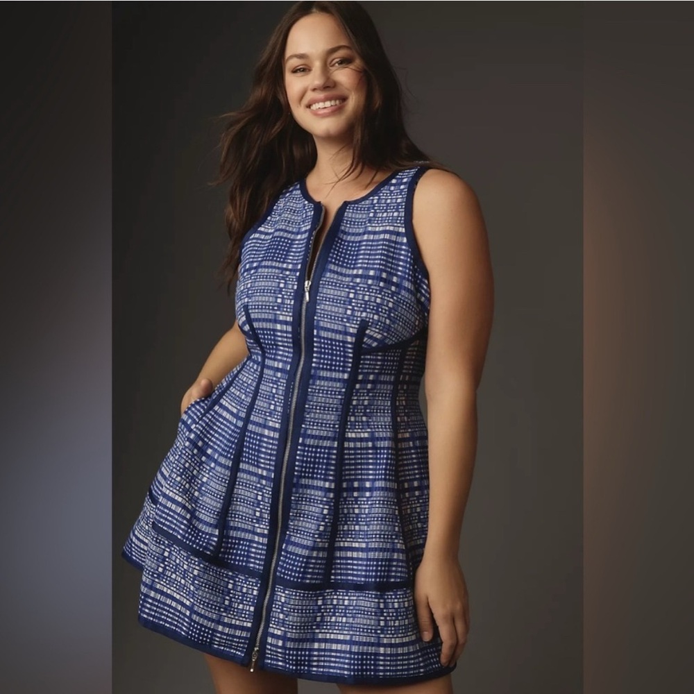Chic Blue Patterned Dress